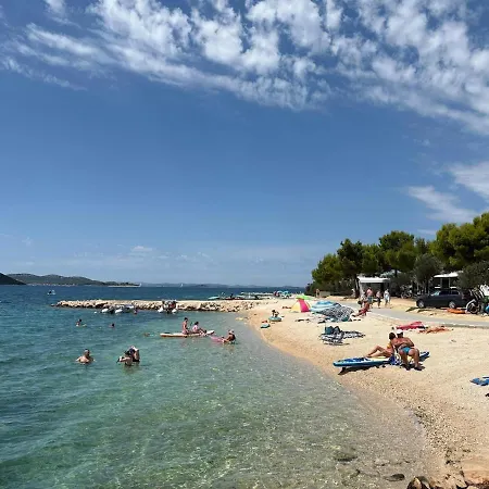 104, Heron, Campeggio Drage